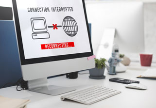 Monitor mit Meldung „Connection interrupted“